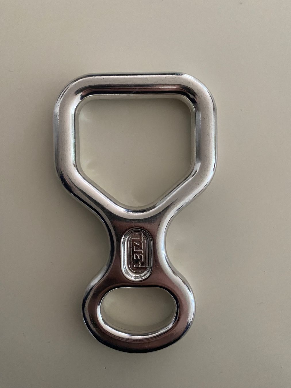 Kletterausrüstungen: Petzl huit abseilachter klettern – Neu (gemäss Beschreibung) aus Appenzell von classiccyclingkits