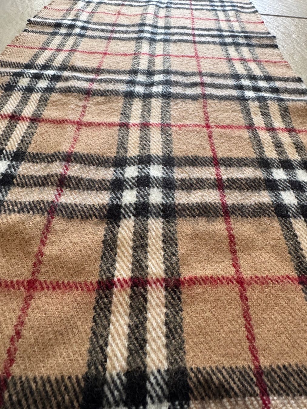 Foulard & Sciarpe: Schal Burberry Stil Essential Mode Halstuch – Usato da Steffisburg venduto da smocky17 3