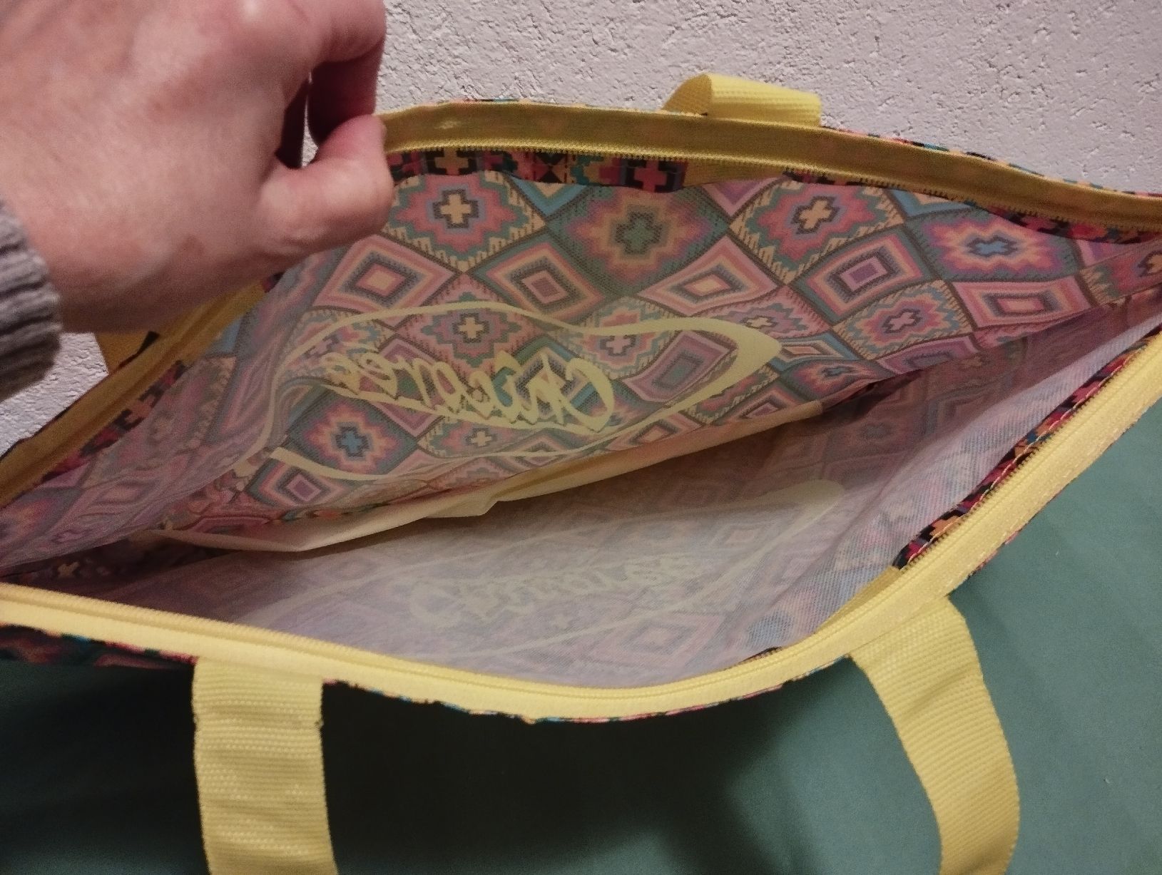 Taschen für Damen: Tasche Chicorée – Neu und originalverpackt aus Ostermundigen von Dinge1 2