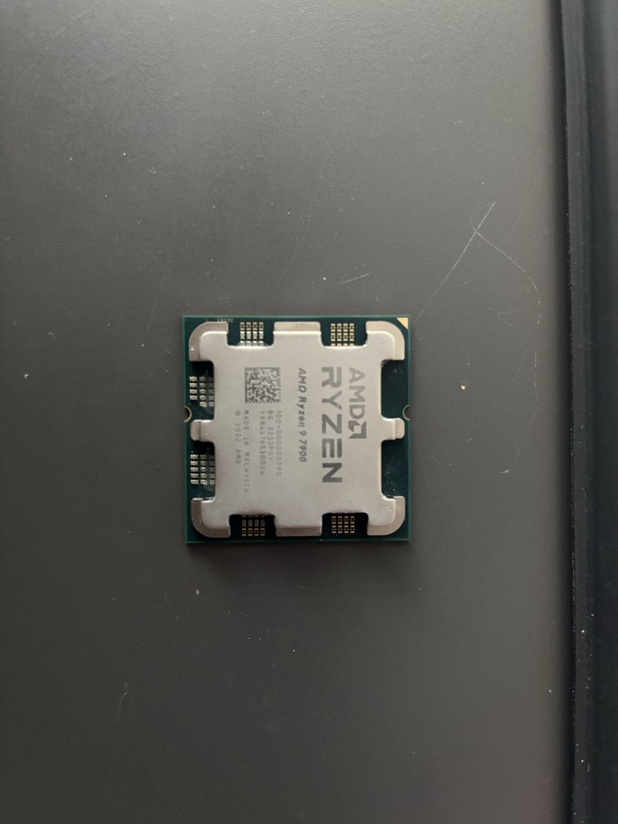 Amd PCs: AMD Ryzen 9 7900 – Gebraucht aus Gossau SG von fis_wx7w