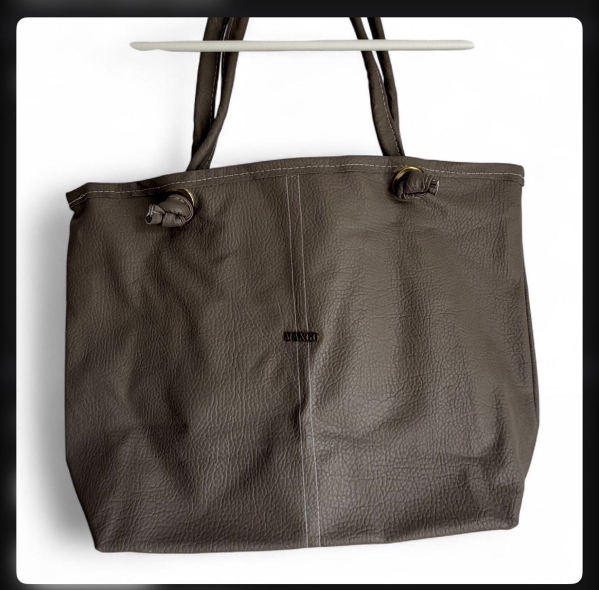 Mango Borse da donna: Brown leather bag with gold hardware #leather – Usato da Zürich venduto da onlyifashion