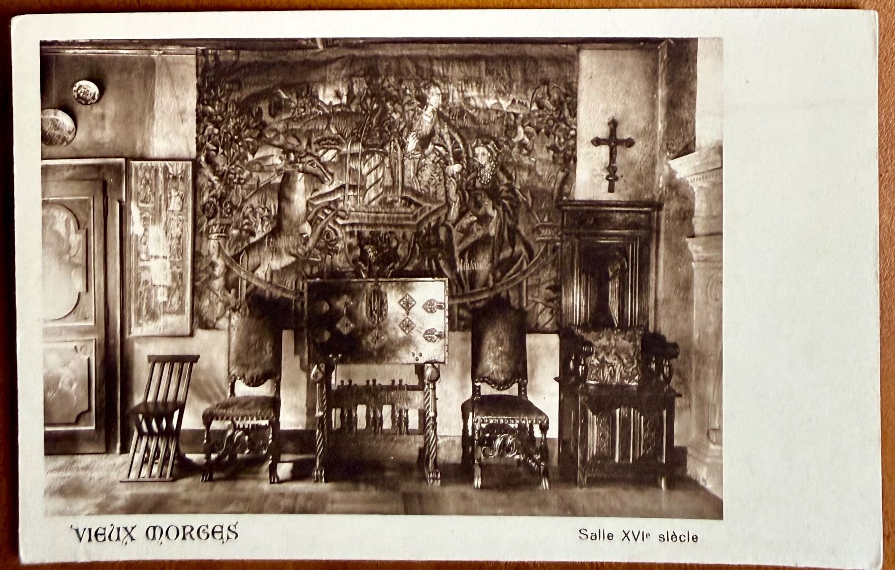 Cartoline postali: Morges - Vieux Morges - salle du XIVe siècle – Usato da Lutry venduto da Ediego
