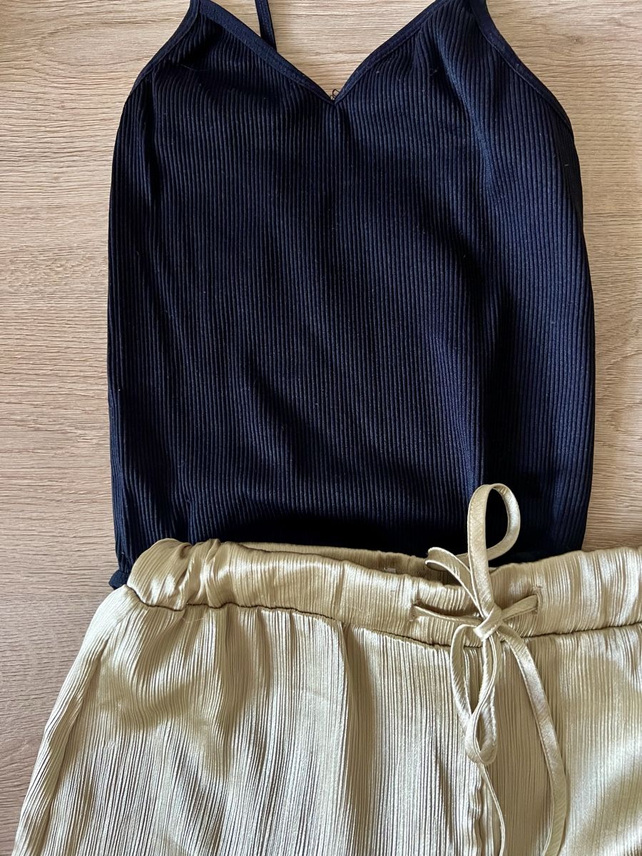 Lotti di vestiti: Set Hose und Body XS – Nuovo (secondo la descrizione) da Egliswil venduto da Rumberta1987 1