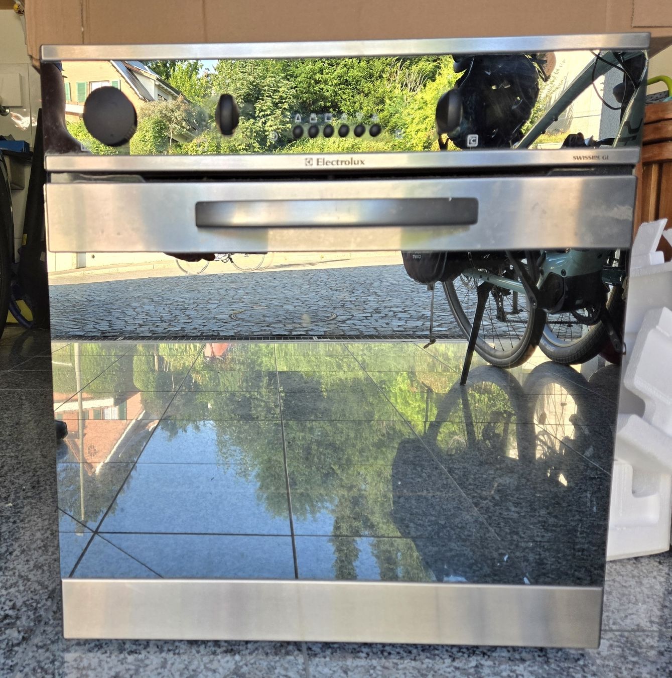 Electrolux Fours: Electrolux Backofen EB GL50X.3 – Défectueux à Binningen par radox123