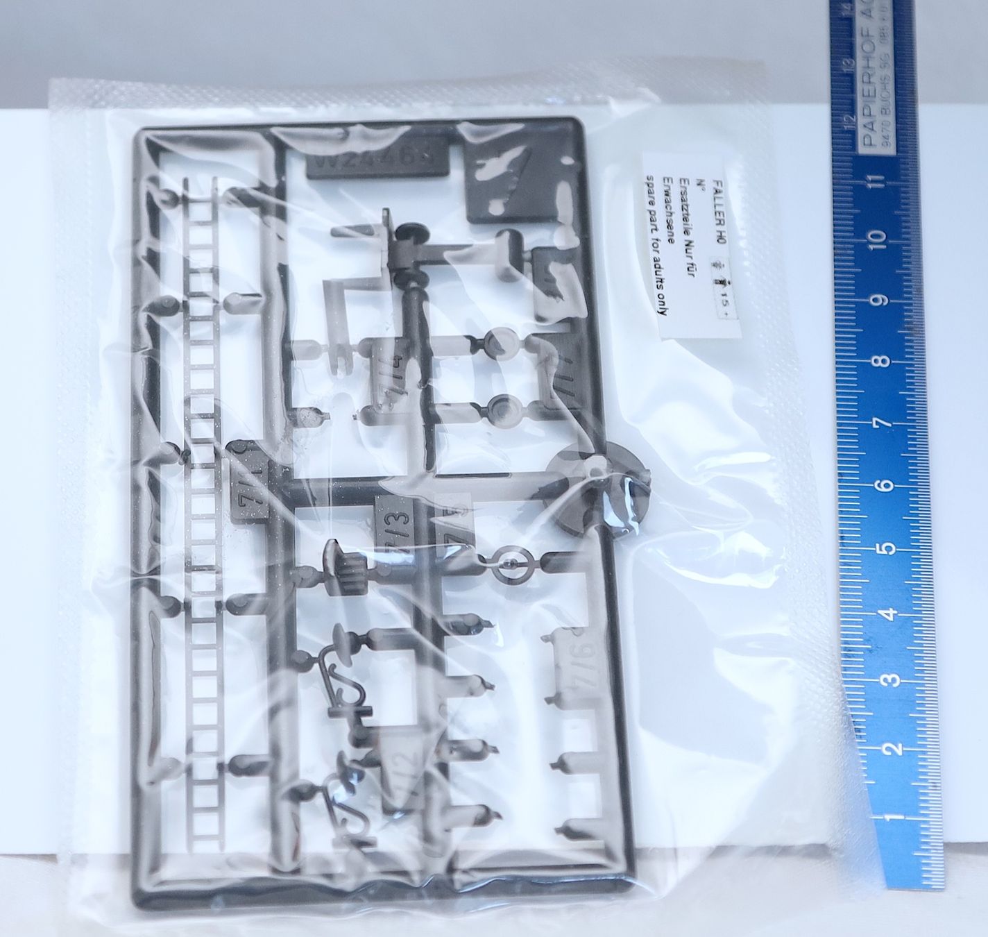 Faller Modelleisenbahnen: FALL ER HAUS BAU UTENSIELIER 1:87 – Neu und originalverpackt aus Ipsach von locky55