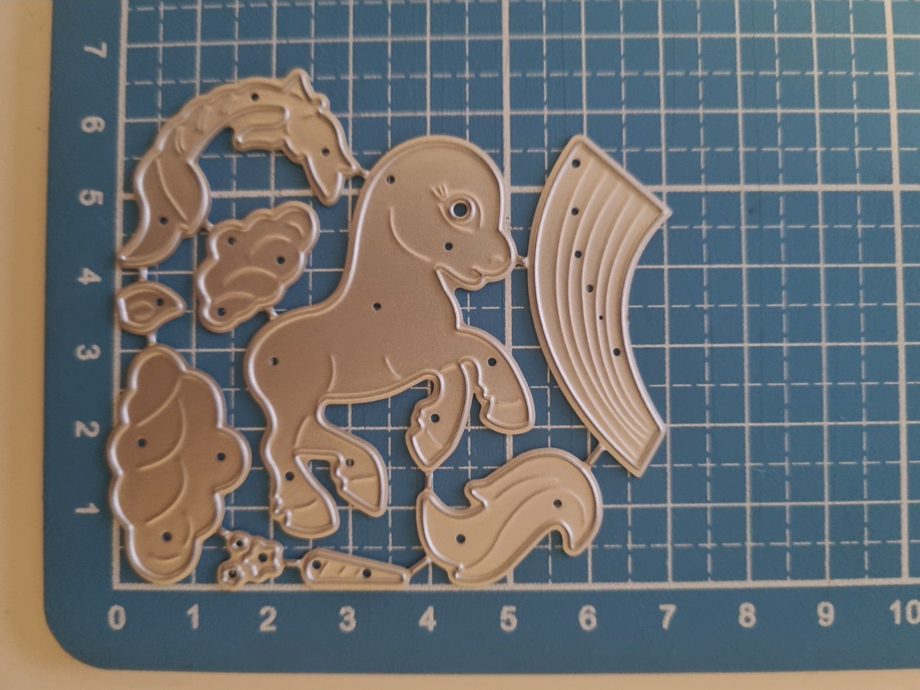 Sciablone: Stanzschablone Nr.141, Einhorn (Sizzix geeignet) – Nuovo e nell'imballaggio originale da Gretzenbach venduto da Fliegepilz56 2