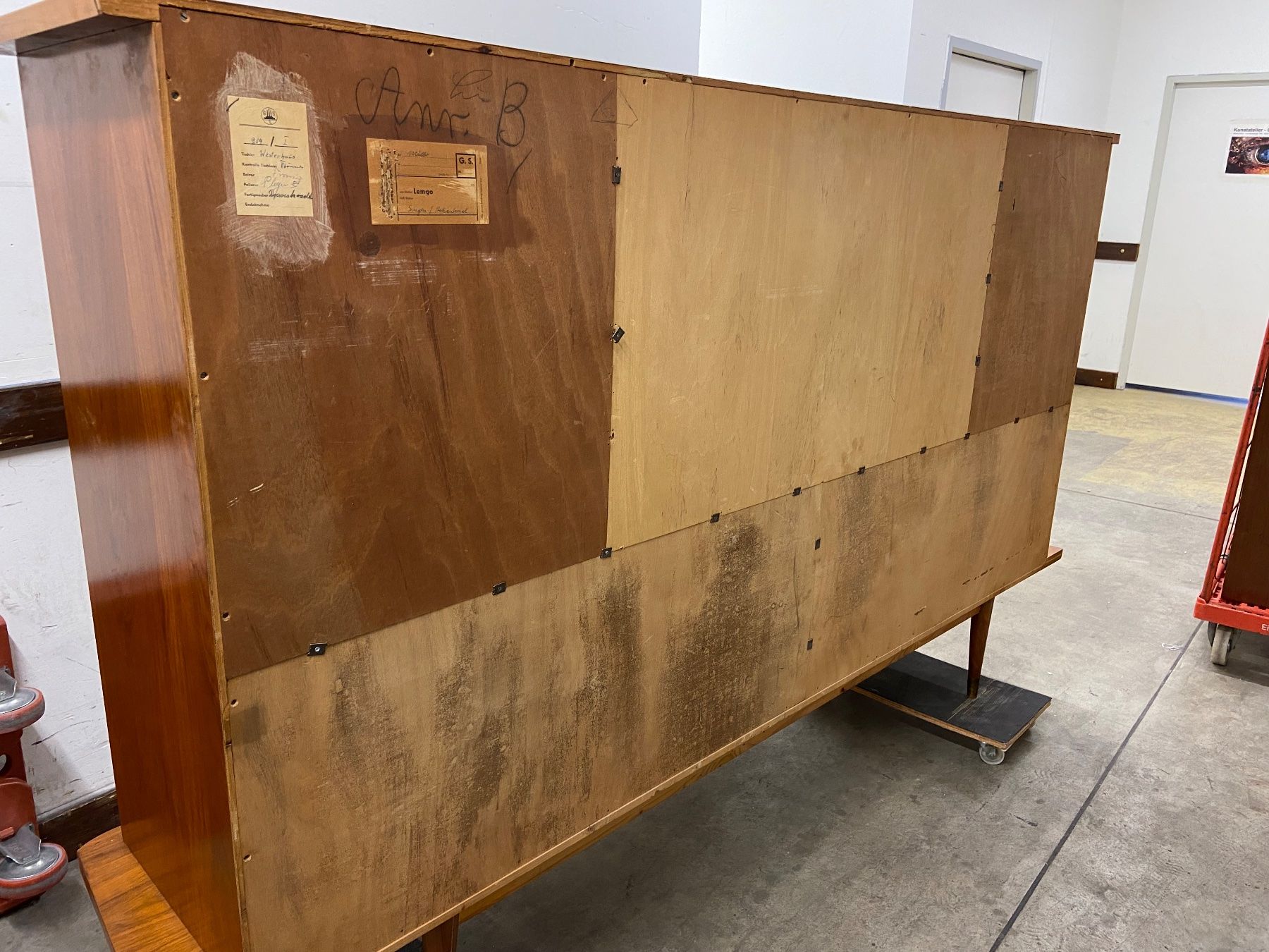 Vetrine: DESIGNKLASSIKER TEAK VITRINE – Usato da Dietikon venduto da brocki-eyra 3
