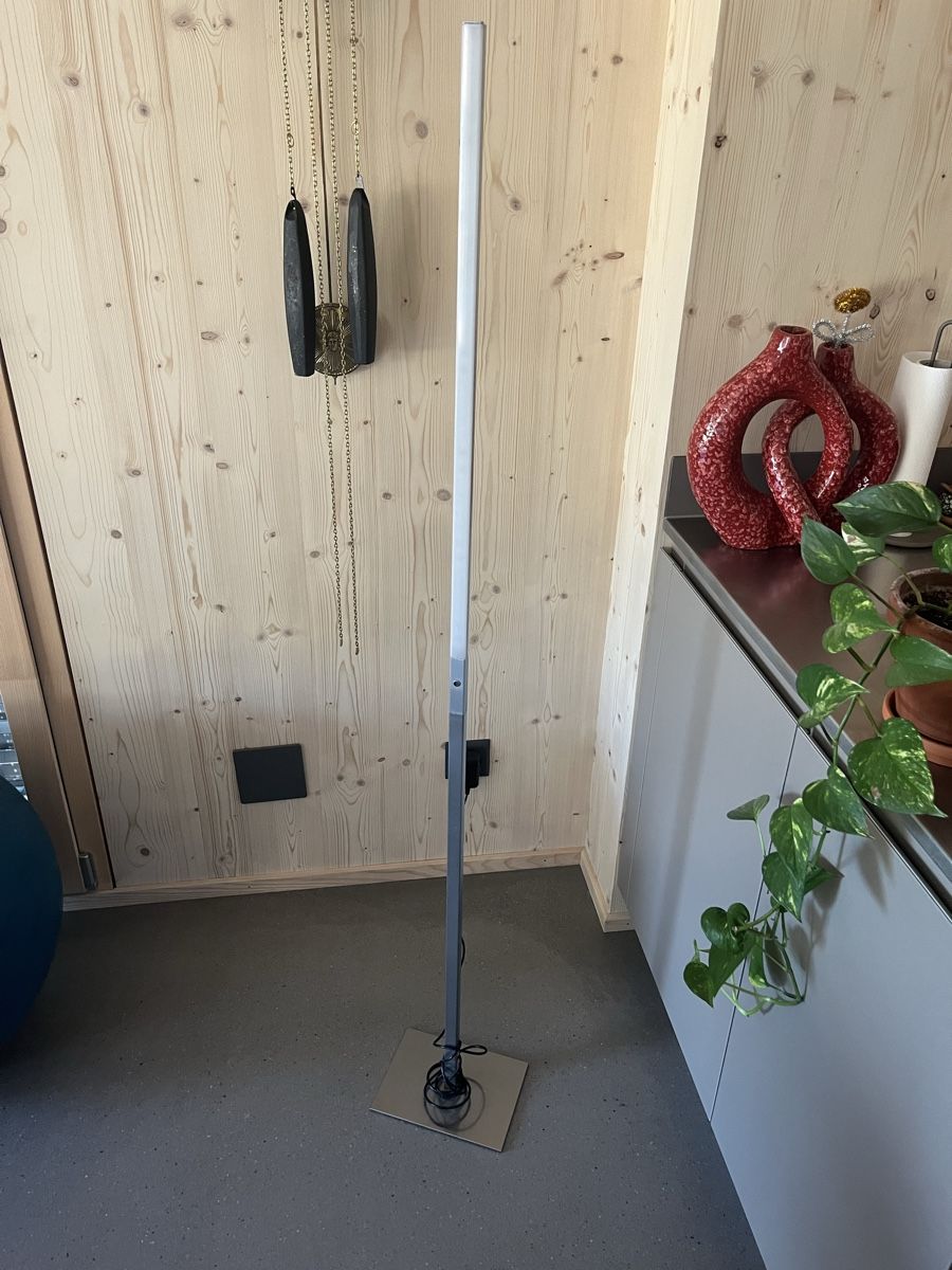 Lampade: Stehleuchte modern guter Zustand – Usato da Bolligen venduto da Ronron_23 2