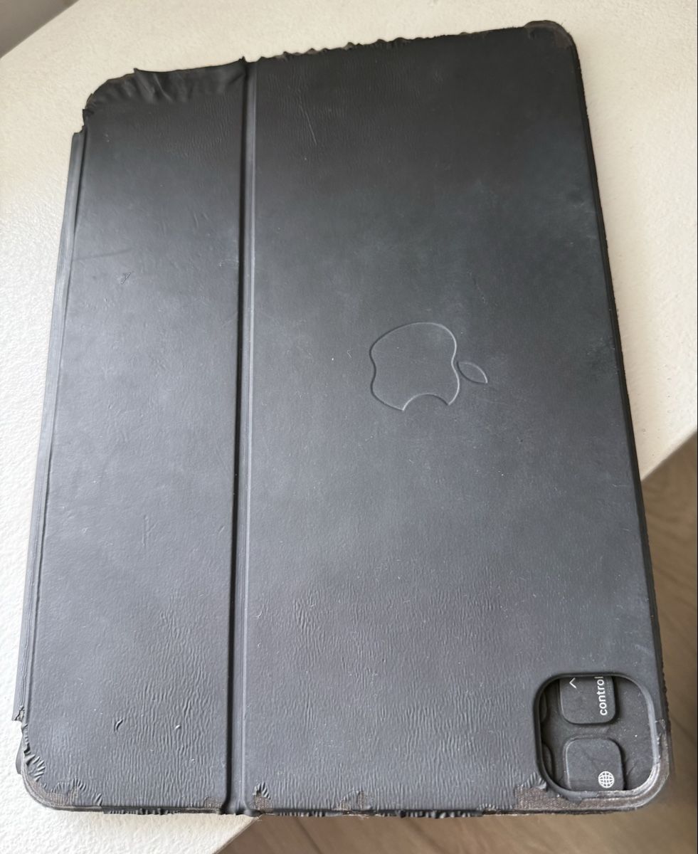 Covers & Taschen: IPad Apple Hülle und weiteres Zubehör – Gebraucht aus Geroldswil von beam_06 1