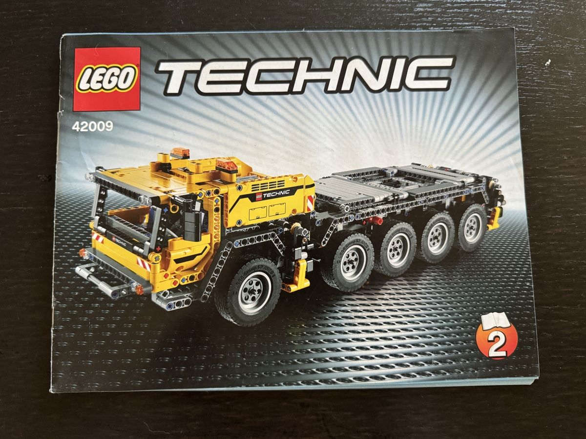 Lego Spielzeuge: Lego Technic Schwerlastkran 42009 – Gebraucht aus Rümlang von MR8 5