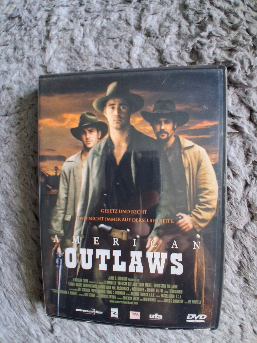 Tutti i DVDs: AMERICAN OUTLAWS       DVD – Usato da Wetzikon ZH venduto da Ramones01