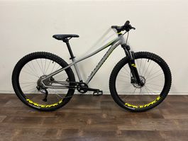 Neuwertige Specialized Mountainbike Velo Grösse XS S 27.5"