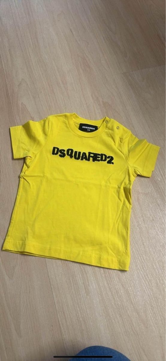 Dsquared2 T-shirt: Dsquared kurzarm Shirt Gr 24 Monate – Nuovo (secondo la descrizione) da Rotkreuz venduto da Bikiii87 1