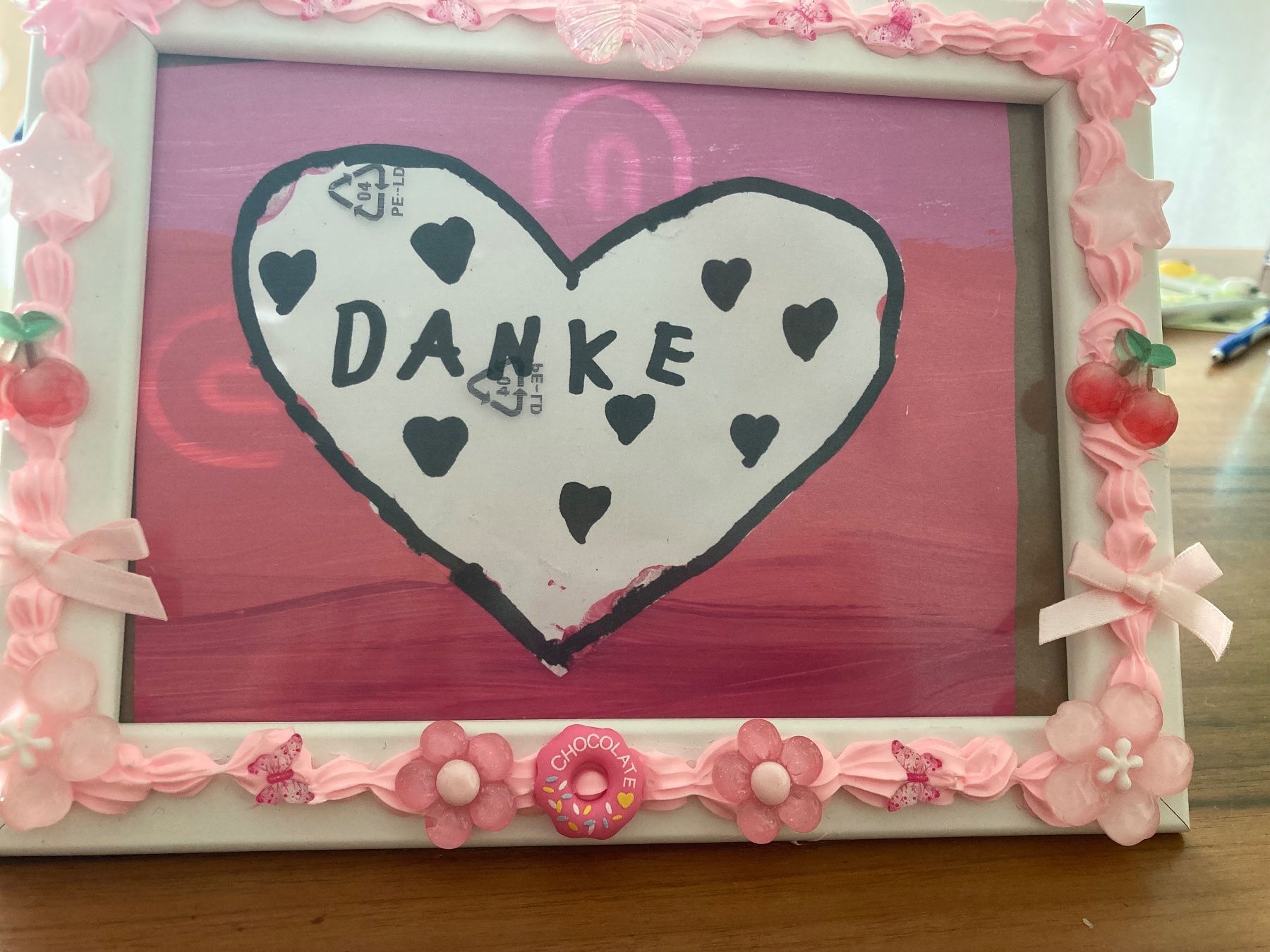 Ikea Cornici: Pinker Bilderrahmen mit Charms – Usato da Oetwil am See venduto da mil_j9hh