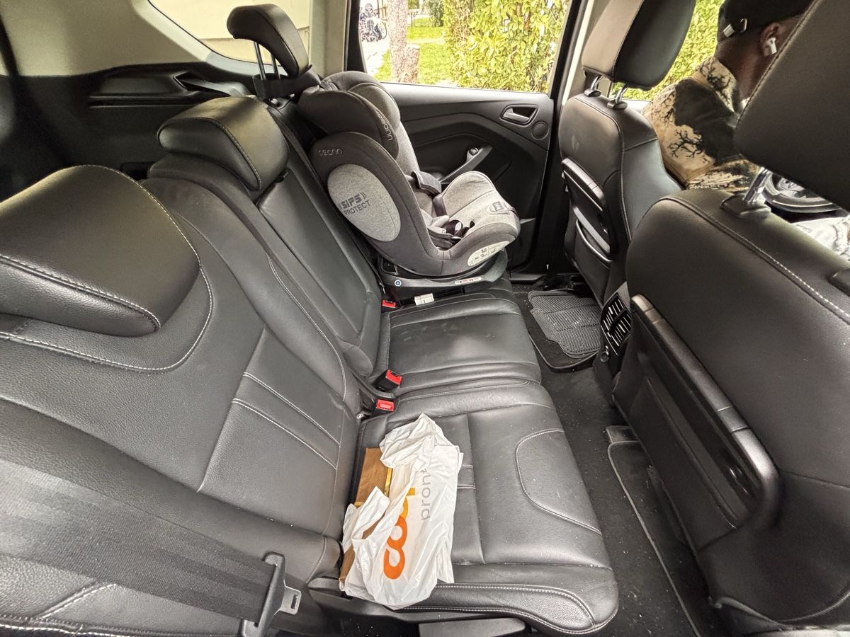 Ford Autos: Ford Kuga 2.0 2013 – Défectueux à Biel/Bienne par AutoCareClub-GmbH 4