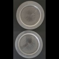 Antike Glasteller satiniertes Glas mit Sternschliff