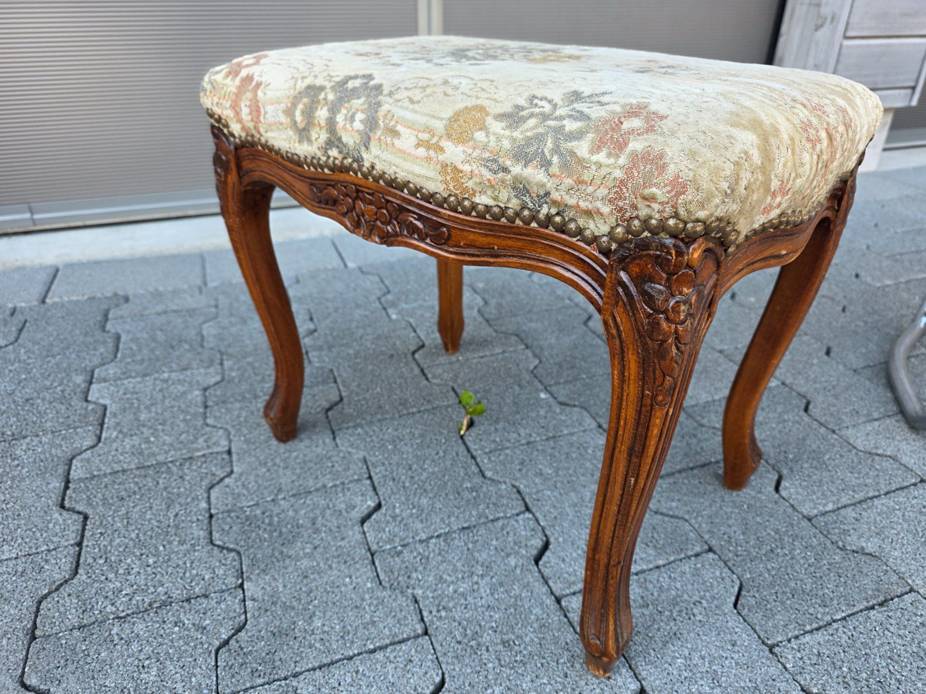 Tabourets: Vintage Hocker Schemmel Polster Sessel Stuhl – D'occasion à Walterswil BE par Lonitti