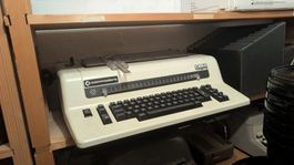 Commodore CBM 8000 Drucker Model 8020 mit Tastatur