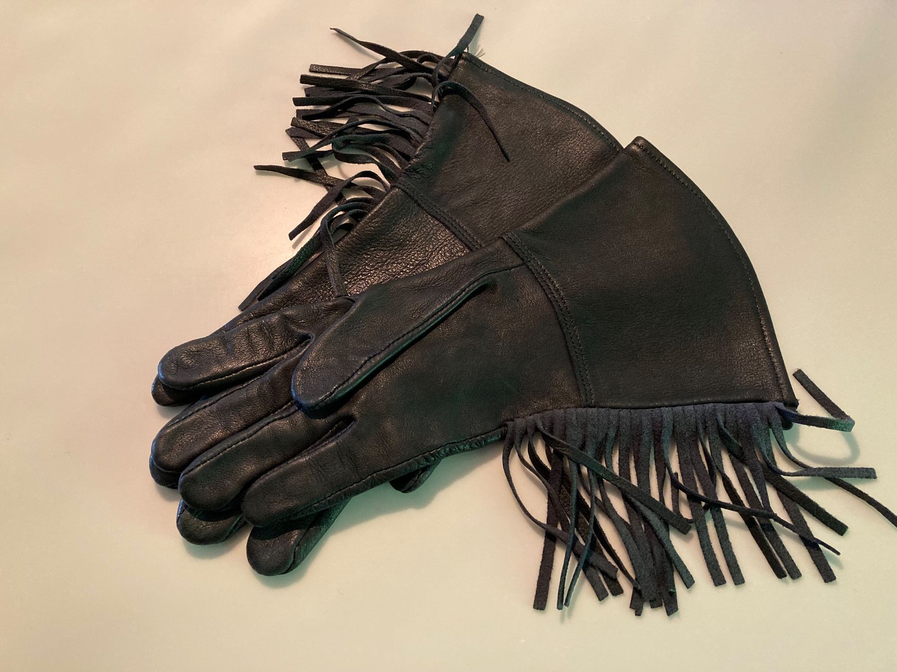 Guanti & manicotti: Western Lederhandschuhe/Gauntlet Glove – Usato da Winterthur venduto da wintidizi