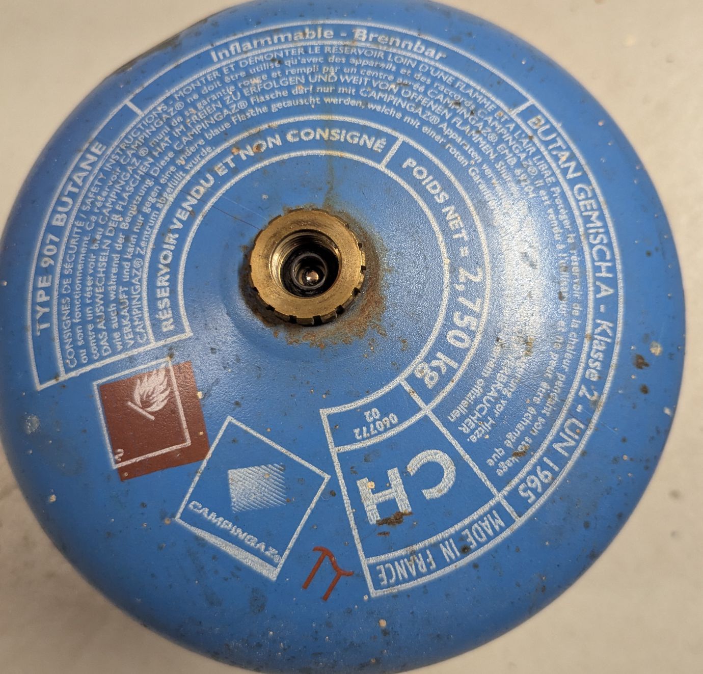 Campingaz Gas-Geräte & -Technik: Campingaz Gasflasche Typ 907 – Gebraucht aus Leuzigen von Johannes7 1