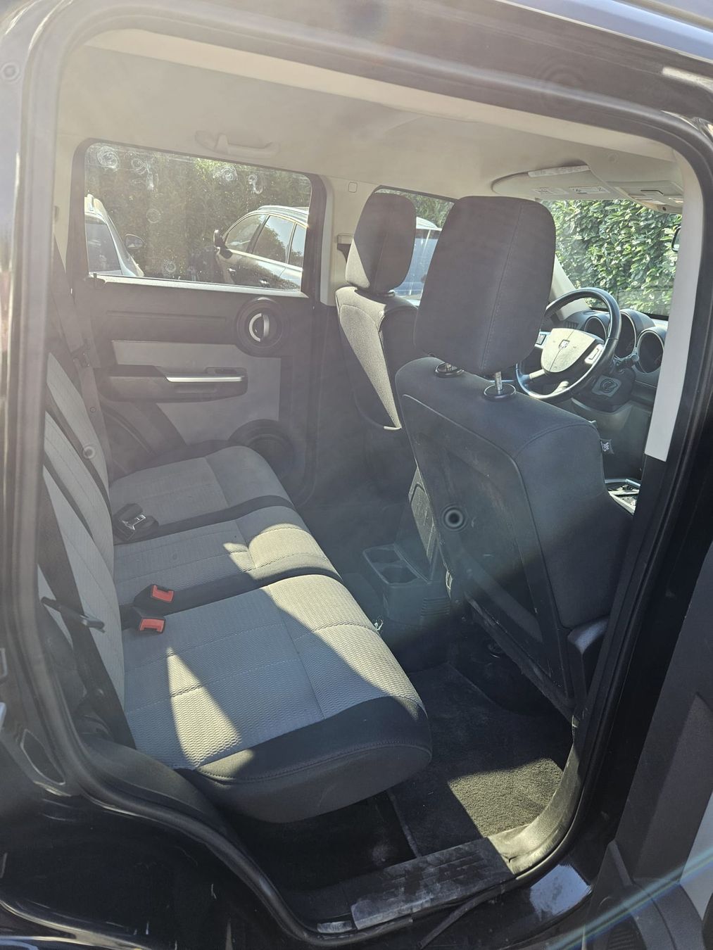 Dodge Autos: DODGE Nitro 3.7 4x4 EXPERTISÉ  – D'occasion à CERNIER par GarageConcept-Car 3