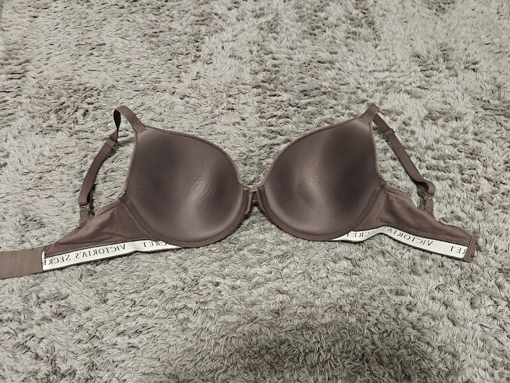 Victoria's Secret Altra biancheria intima: Victoria Secret BH 75E / 34DD – Nuovo (secondo la descrizione) da Pieterlen venduto da Saemelili 2