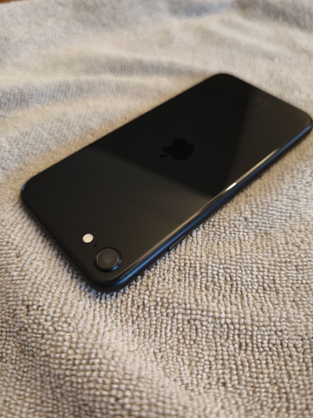 Apple Telefoni cellulari / Smartphones: Apple iPhone SE 2020 - 64 GB – Usato da Volketswil venduto da Dbx_856 5