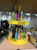 CLIPPER Feuerzeuge Display mit 50 Stück, neue Auswahl