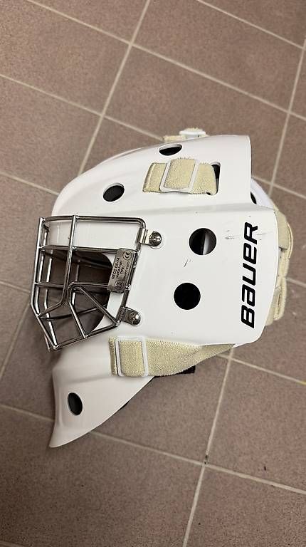 Caschi: Casque gardien hockey JR – Usato da Chavornay venduto da Lordbufu93 1