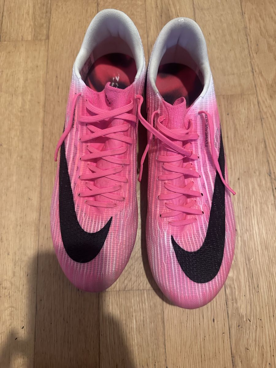 Nike Chaussures hommes: Nike Superfly Elite 44 – D'occasion à Oberrieden par second_hand_items