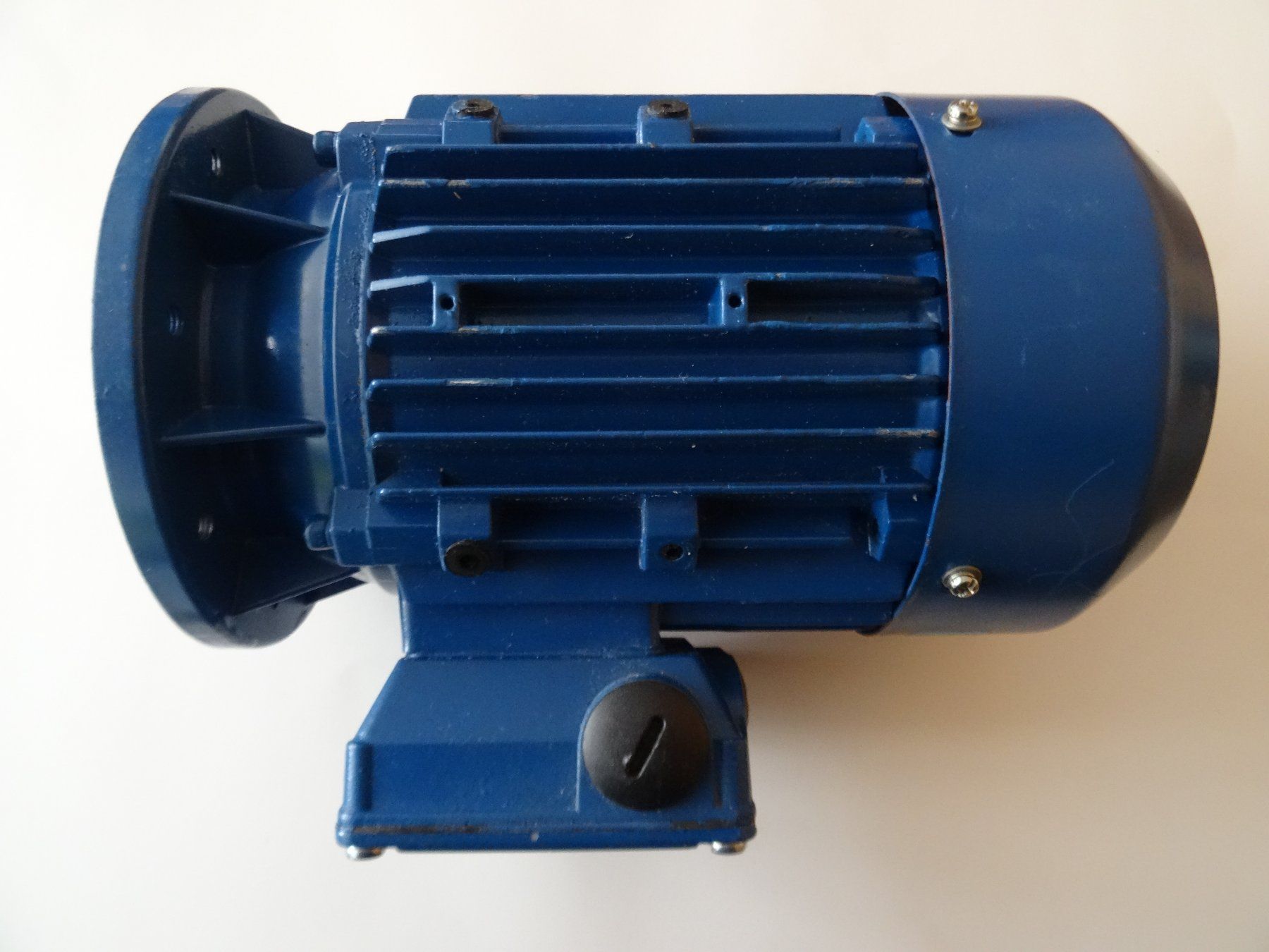 Motori: Motor 380 Volt,  3-Motor IEC 34-1 – Usato da Lungern venduto da madachsa 4