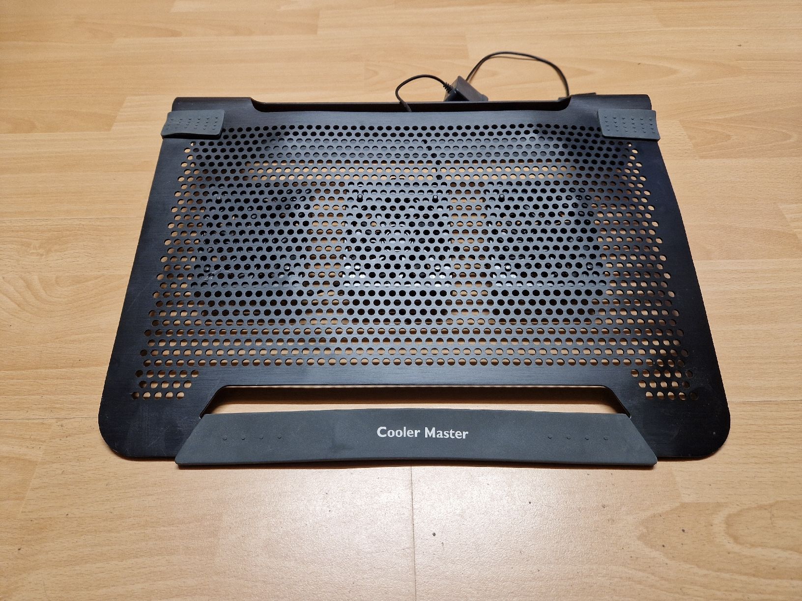 Ventilatori: Cooler Master Laptop/Notebook Kühler – Usato da Studen BE venduto da biker78