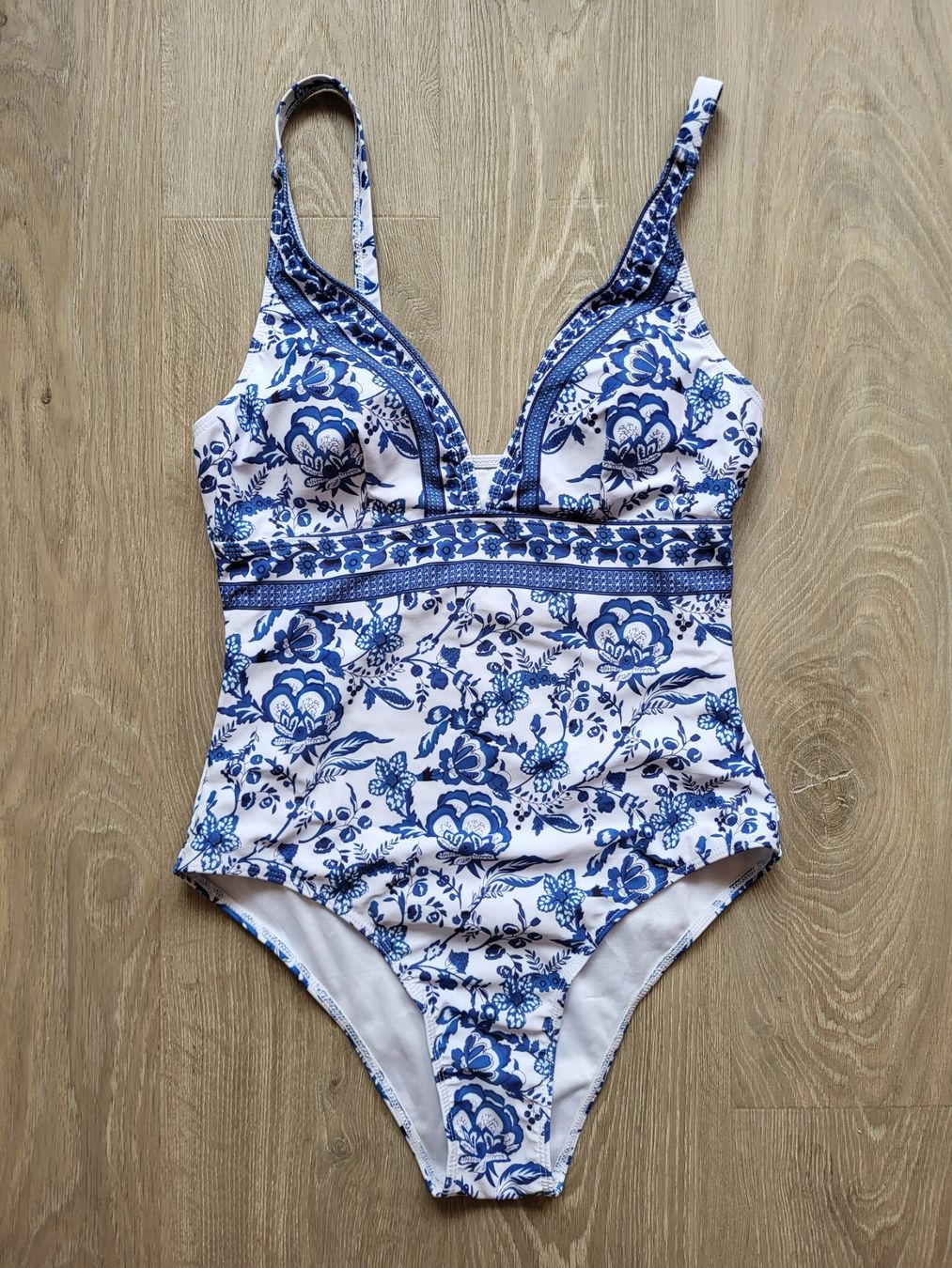 Badekleider & Bikinis: Badeanzug Damen S – Gebraucht aus Meiringen von Beautyfullife