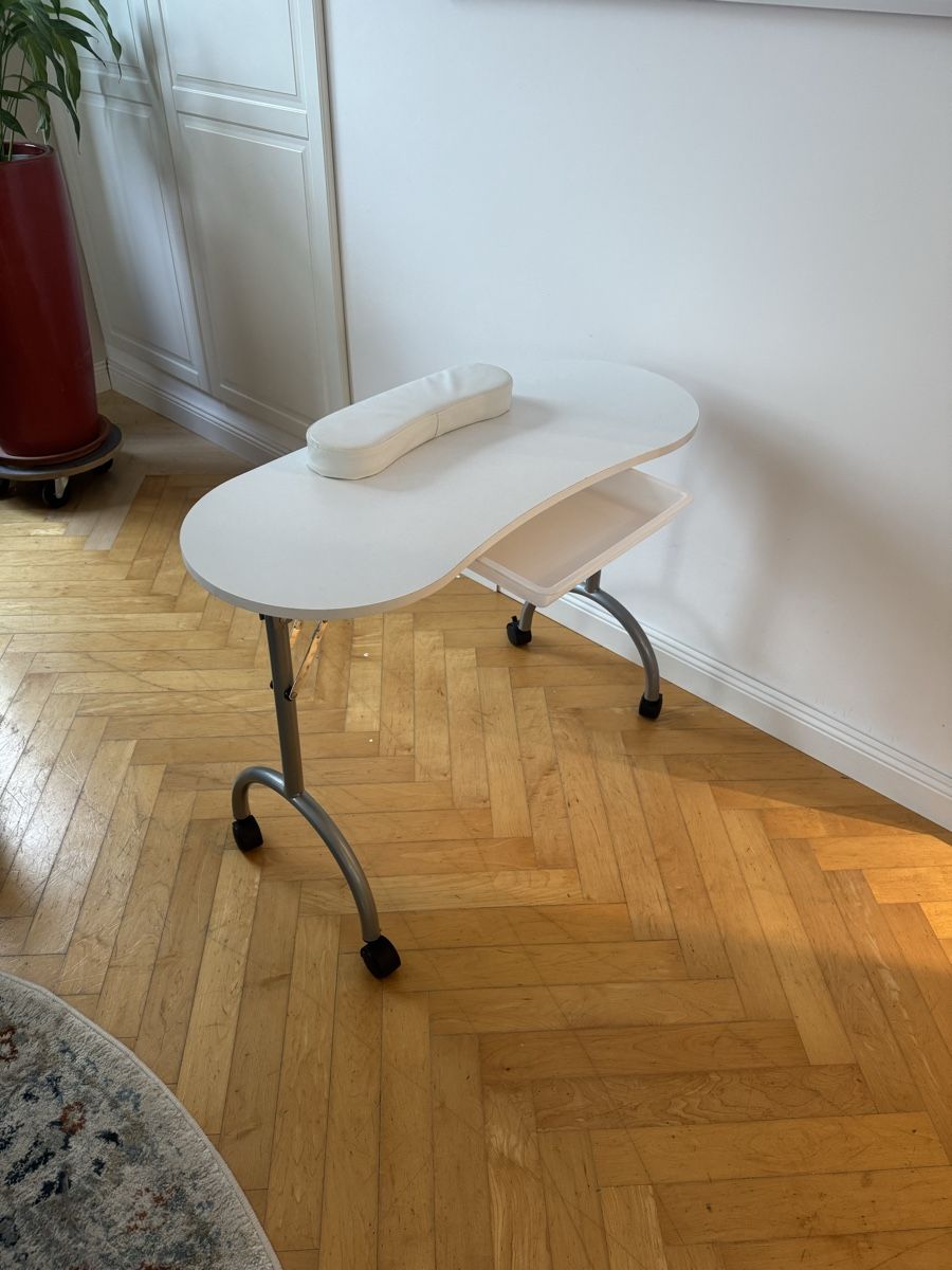 Tavoli da trucco: Schmink, Nagelstudio Tisch – Usato da zürich venduto da Berghem2012