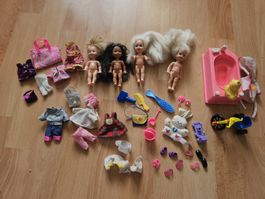 Vintage Barbie Shelly Puppen Set, Kleider und Zubehör!