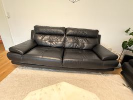 Ledersofa schwarz 3-Sitzer mit Metallfüssen gepflegt