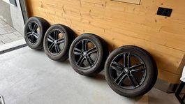 Komplettsatz Räder Felgen und Pneu