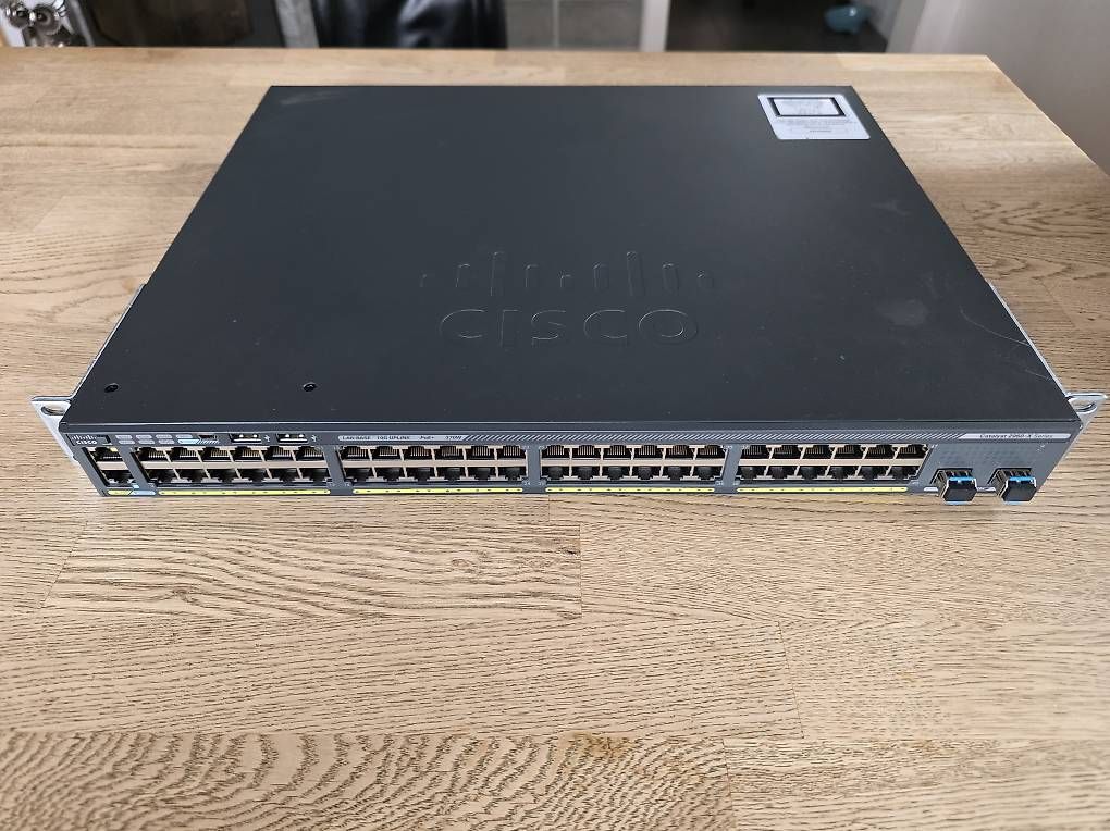 Hub & Switch: Cisco Catalyst WS-C2960X-48LPD-L + 2x SFP Module – Usato da Amriswil venduto da SaSag74 3