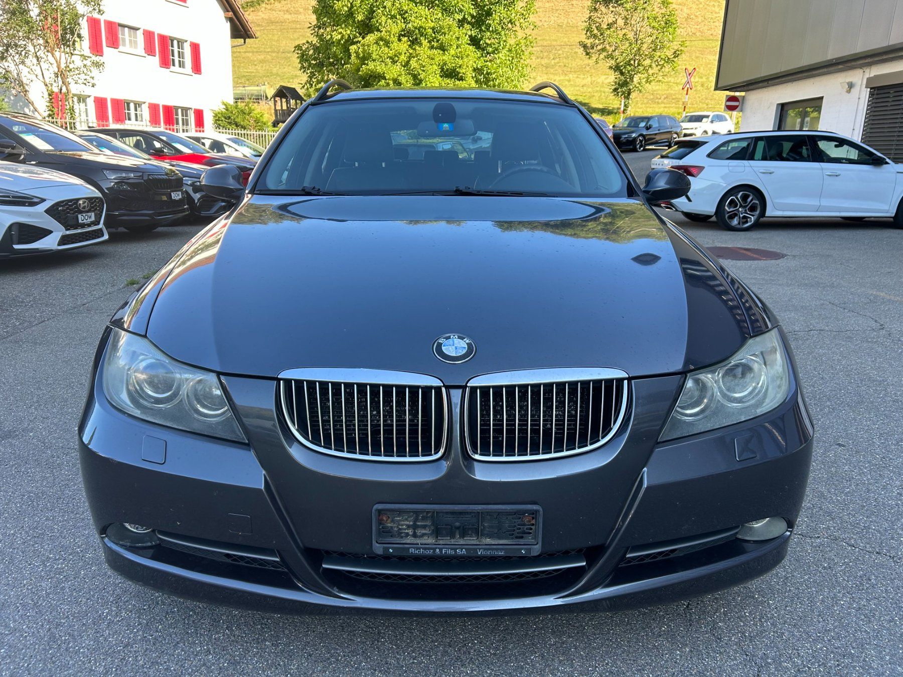 BMW Autos: BMW 330xd Touring - Eintauschfahrzeug – Gebraucht aus Bäretswil von Oberland-Automobile 4