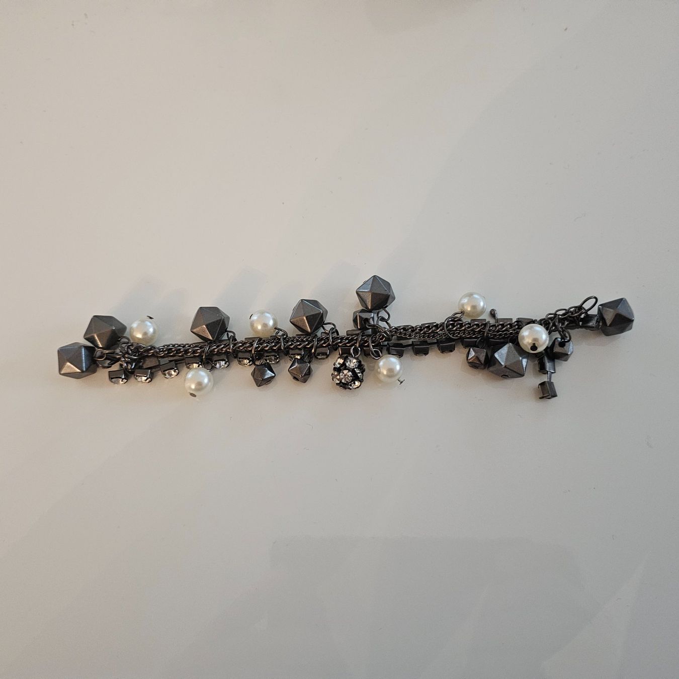 Bracciali & Braccialetti: Schickes Armband mit Perlen und Strass – Nuovo (secondo la descrizione) da wolfhalden venduto da 46464646 1