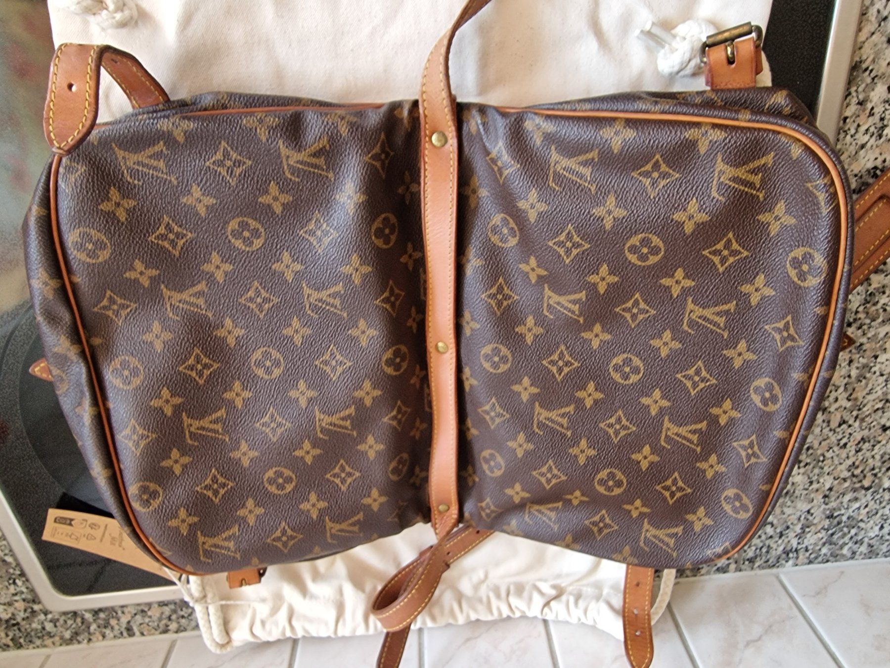 Louis Vuitton Borse: Louis Vuitton Saumur 30 – Usato da Zürich venduto da Emendez 4
