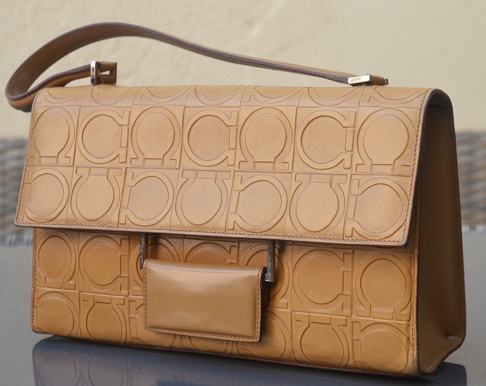 Salvatore Ferragamo Borse da donna: Salvatore Ferragamo Tasche / sac – Usato da Collonges venduto da arashee