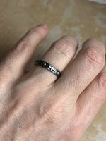 Silberfarbener Ring, Kreuz, Grösse 52