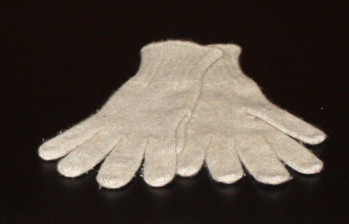 Guanti & manicotti: Handschuhe hellbeige – Usato da Flüelen venduto da Diversicum-Textil