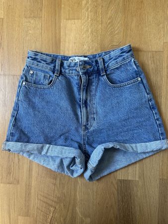 Zara kurze Jeanshose