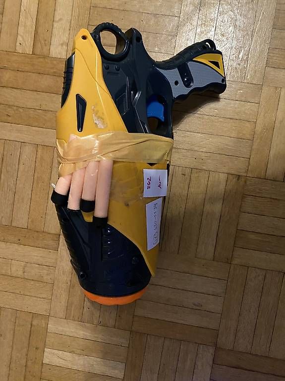 Giocattoli: Spielzeug Pistole – Usato da Emmen venduto da Aribini 1