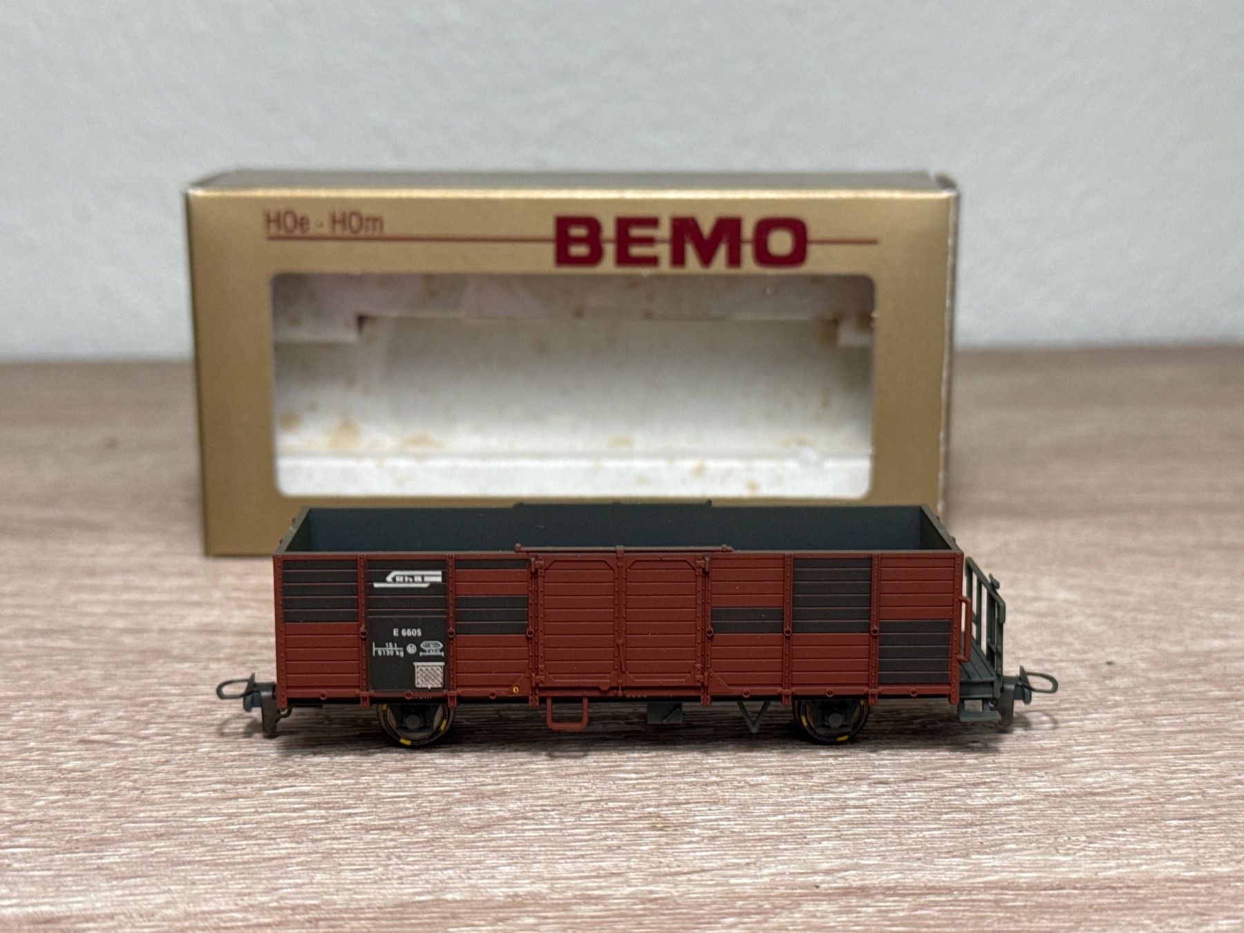 Bemo Modellini di ferrovie: Bemo 2254 175 Güterwagen RhB H0m – Usato da St-Aubin-Sauges venduto da tantome 1