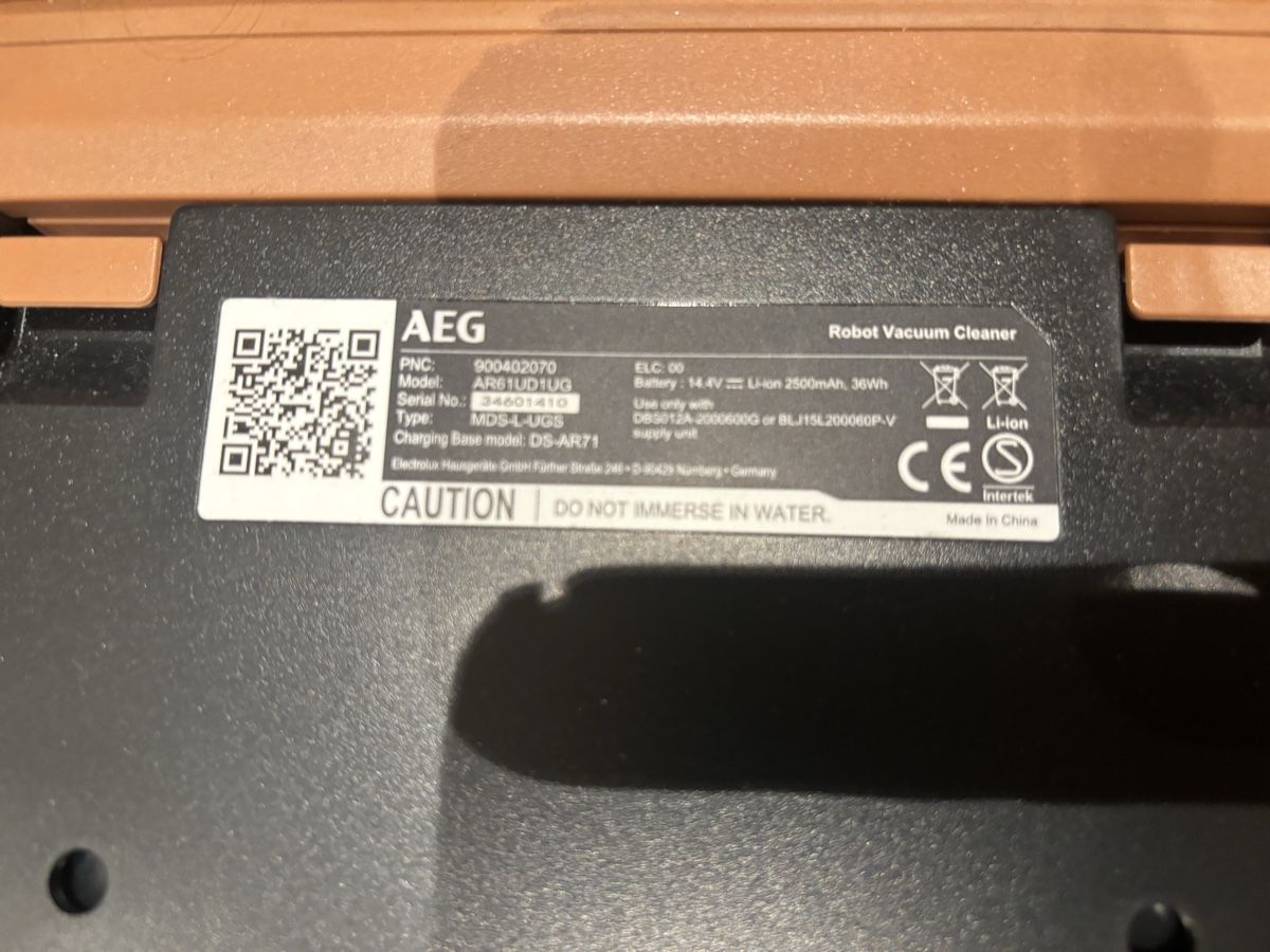 AEG Aspirapolveri & Accessori: AEG Saugroboter, Clean 6000 AR61UD1UG – Usato da Kloten venduto da ssl_jp9q 1