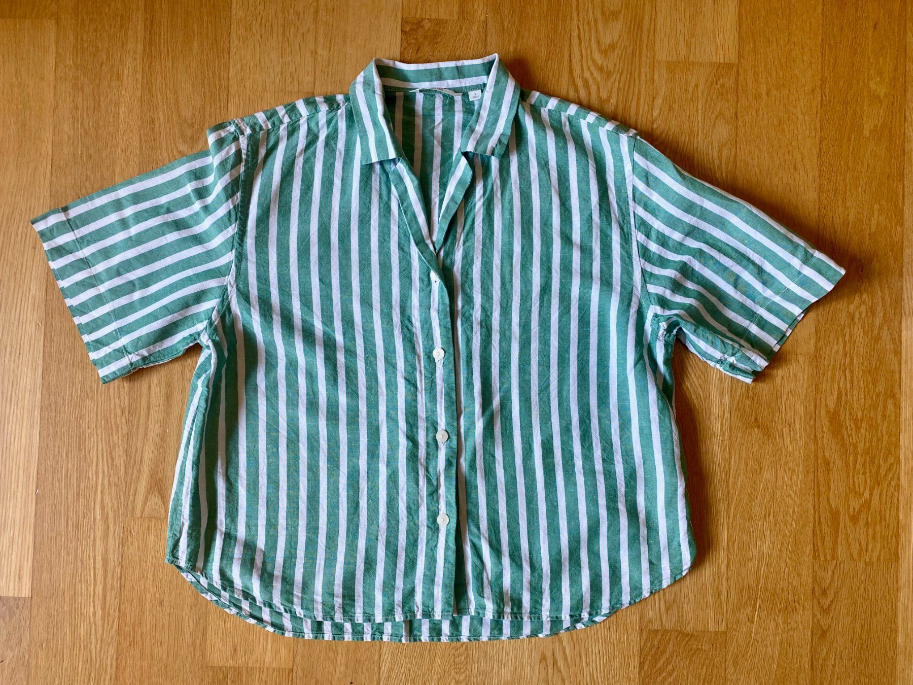 Uniqlo Blusen: Hemdbluse aus Leinen von Uniqlo – Gebraucht aus Bern von eli7 3