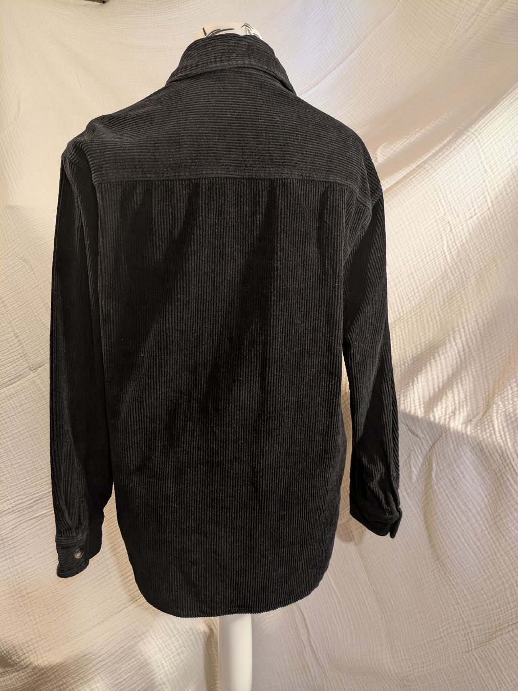 Vestes: Cordhemd/-jacke Grösse S – D'occasion à Schwyz par Magdalena86 1